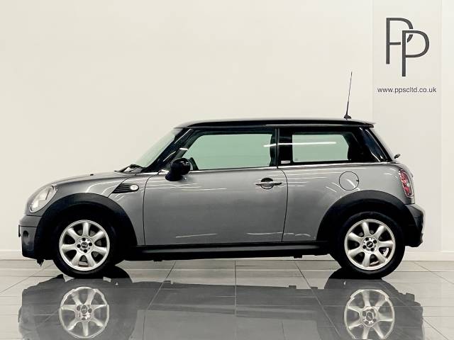 2010 Mini Hatchback 1.6 Cooper D Graphite 3dr