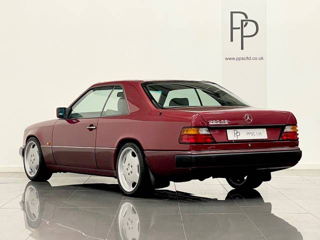 1993 Mercedes-Benz Ce Series 2.2 220 CE 2dr Auto