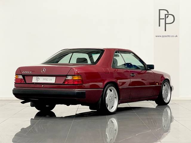 1993 Mercedes-Benz Ce Series 2.2 220 CE 2dr Auto